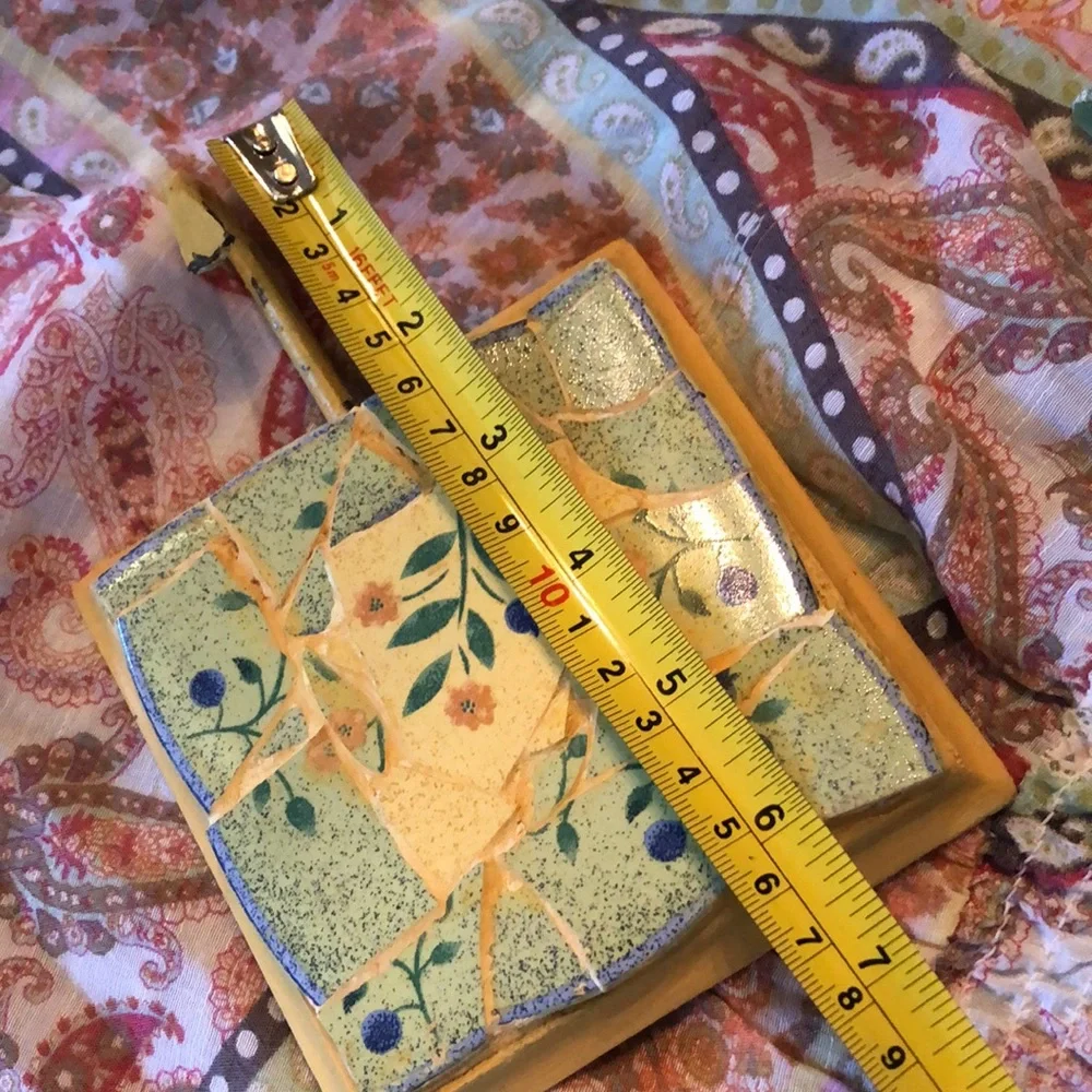🌷🌸Cottage Handmade Mosaic tile on 5” square wood distressed hook